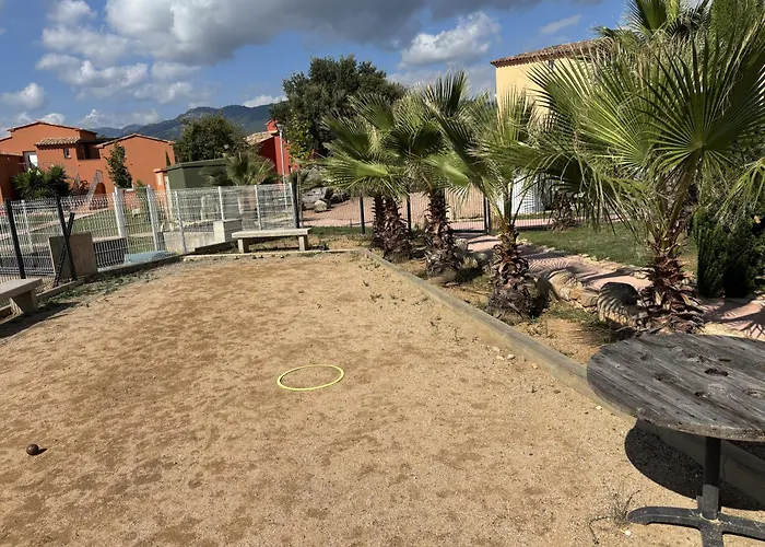 Villa La Sylody Restaurant, 3 Piscines Et Location De Velo Sur Place *